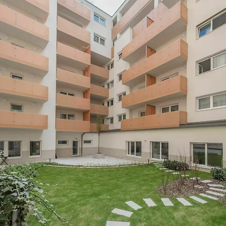Oasis At Broadway Appartement